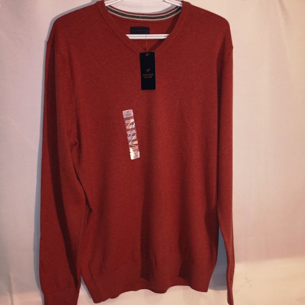 NWT Denver Hayes Men's Size Medium V-neck Lightweight Sweater